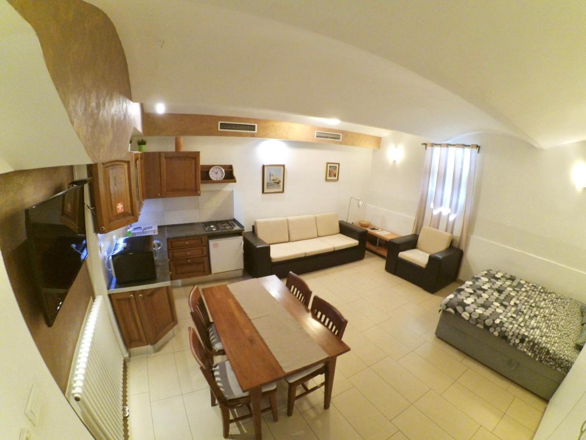 Carla Studio Apartment Zágráb Kültér fotó