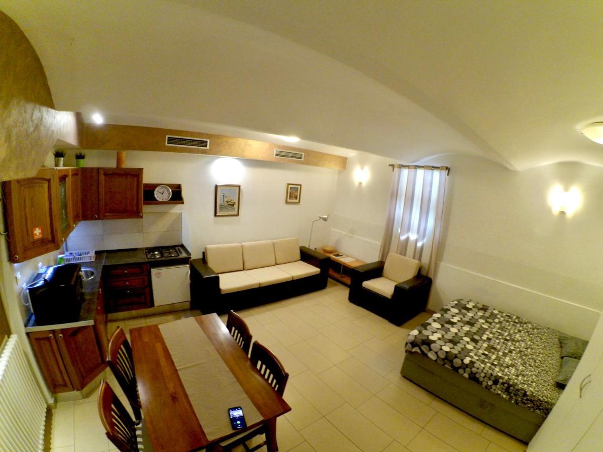 Carla Studio Apartment Zágráb Kültér fotó